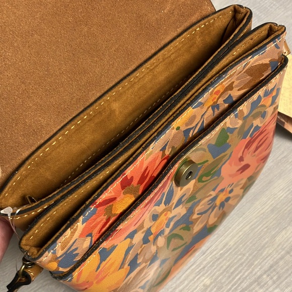 Patricia Nash Citrus Rose purse - Picture 3 of 8